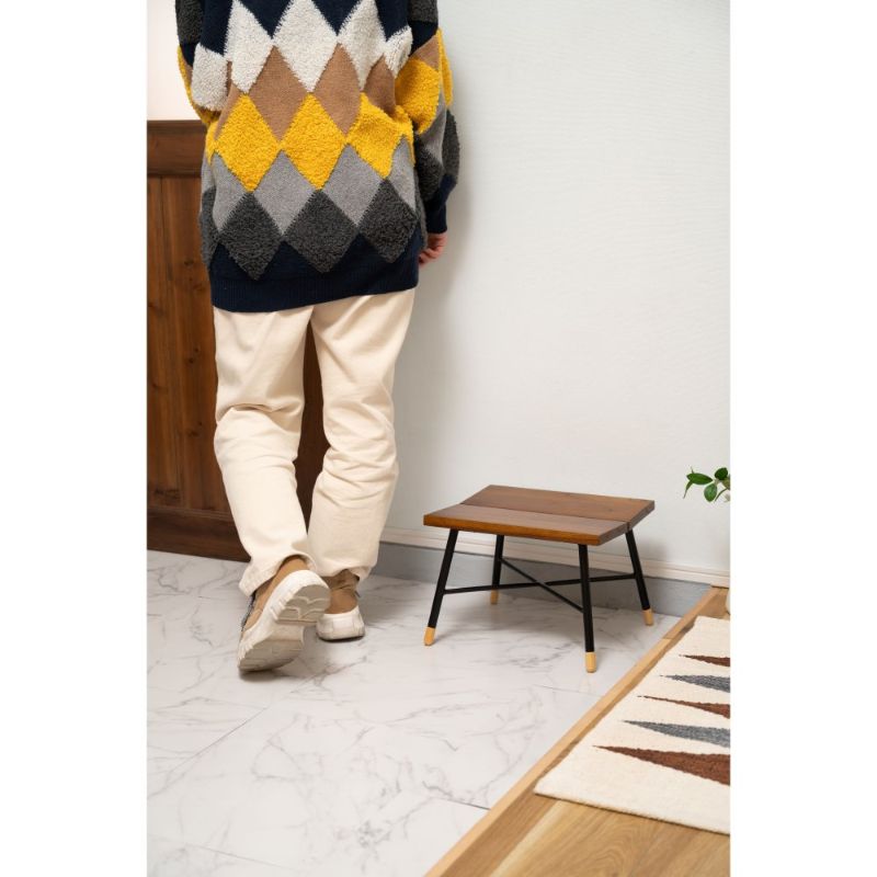 天然木(ミンディ)使用 スツール S