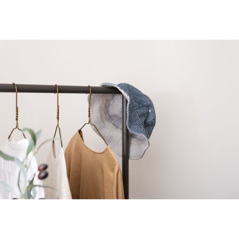 ハンガーラック