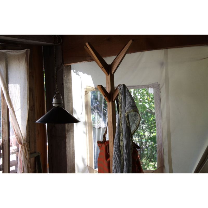 ナチュラルウッドコートハンガー